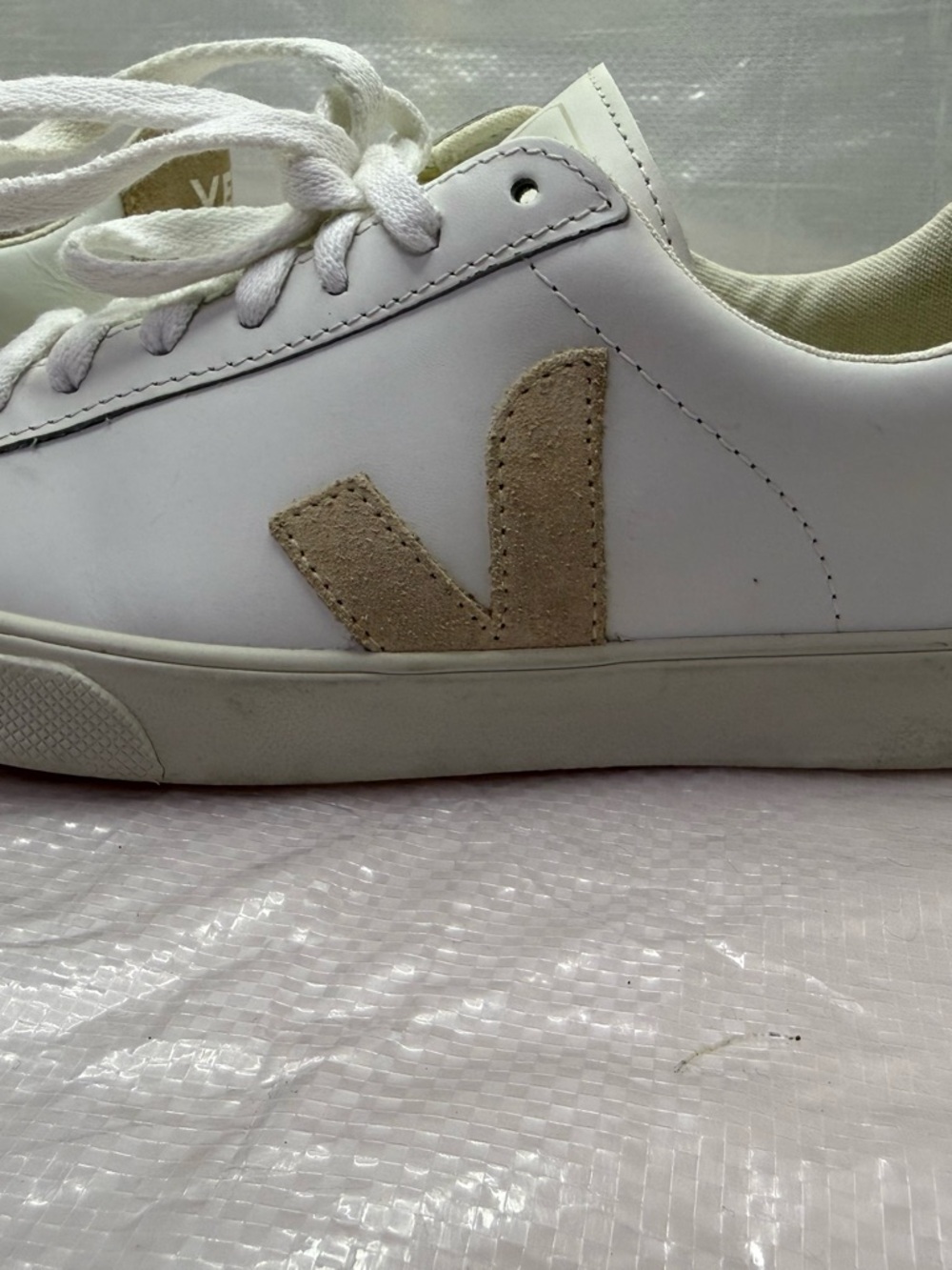 Veja White Leather Sneakers - Picture 2 of 9